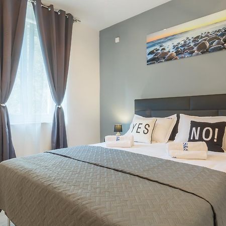 Rooms Sea & Sun With Private Parking Zadar Exterior foto