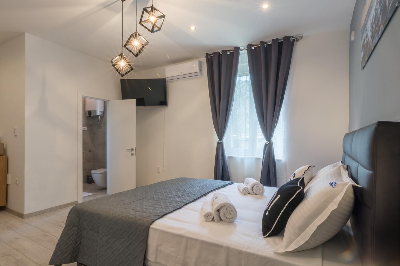Rooms Sea & Sun With Private Parking Zadar Exterior foto