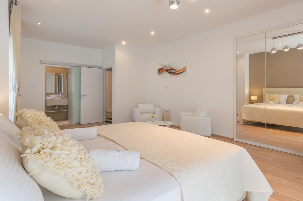 Rooms Sea & Sun With Private Parking Zadar Exterior foto